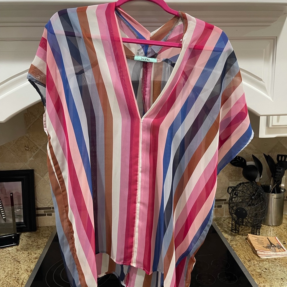 Great summer/Spring striped top
